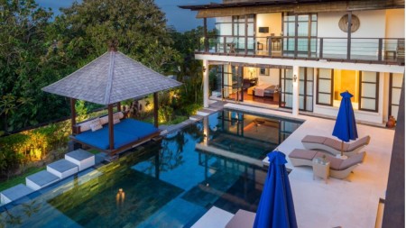 FOR SALE LUXURY VILLA IN JIMBARAN BALI