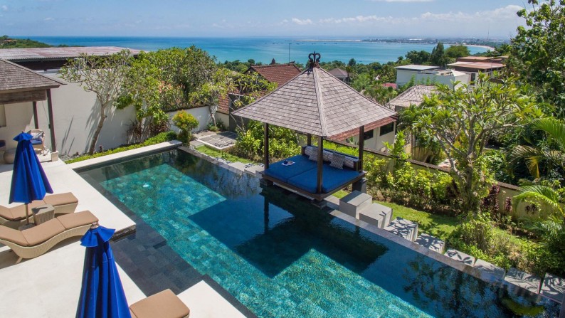 FOR SALE LUXURY VILLA IN JIMBARAN BALI