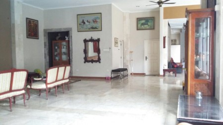 Dijual Rumah di Jl. Bangka 8, Kemang, Jakarta Selatan