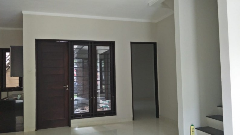 Dijual Rumah, Nyaman dan Lokasi Strategis @Discovery Terra Bintaro