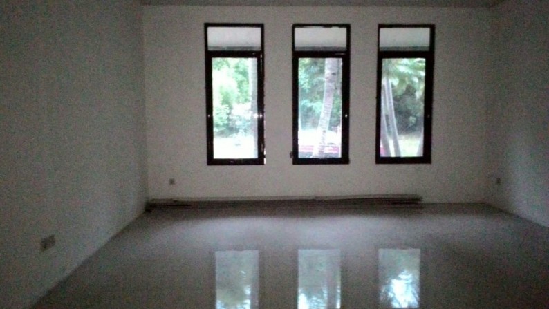 Rumah Siap Huni dan Harga Dibawah Harga Pasar di River Park, Bintaro