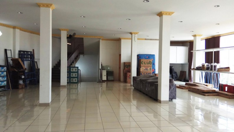 Dijual Ruko Gandeng Toko Furniture dekat Metland Cibitung, Bekasi