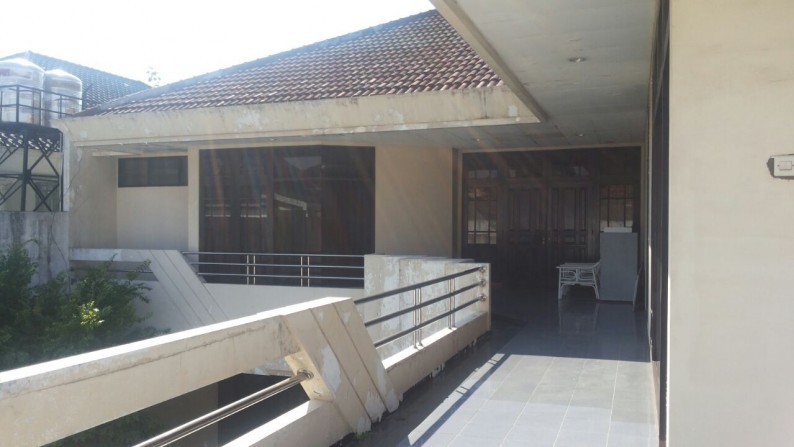 Rumah Jl Darma Husada Indah Utara. Surabaya Luas 20x50m2