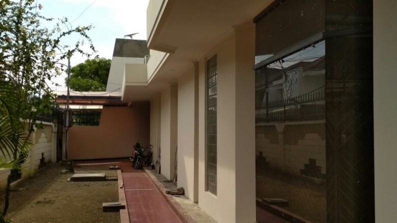 Rumah Jl Darma Husada Indah Utara. Surabaya Luas 20x50m2