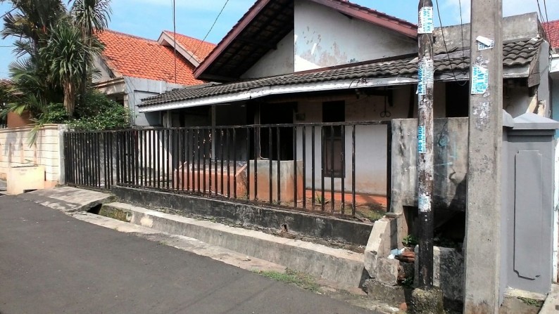 Rumah Tua, Cocok Untuk Invest, dan Strategis @Pondok Pucung Indah