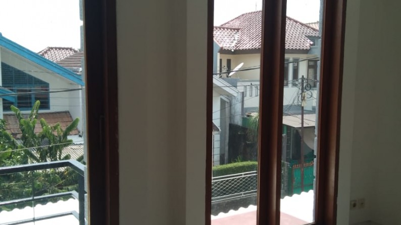 Dijual Rumah di Jl Danau Maninjau Blok E/6