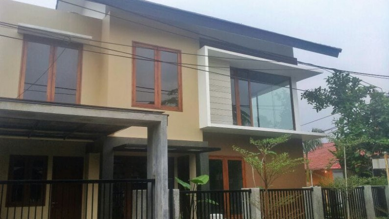 Rumah Nyaman, Posisi Hook, Siap Huni dan Lokasi Strategis @Kucica, Bintaro