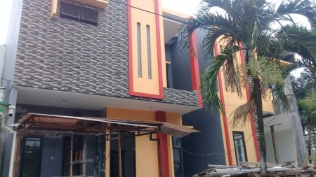 Rumah Siap Huni, Exterior Elegan, Hunian Nyaman @Kucica, Bintaro