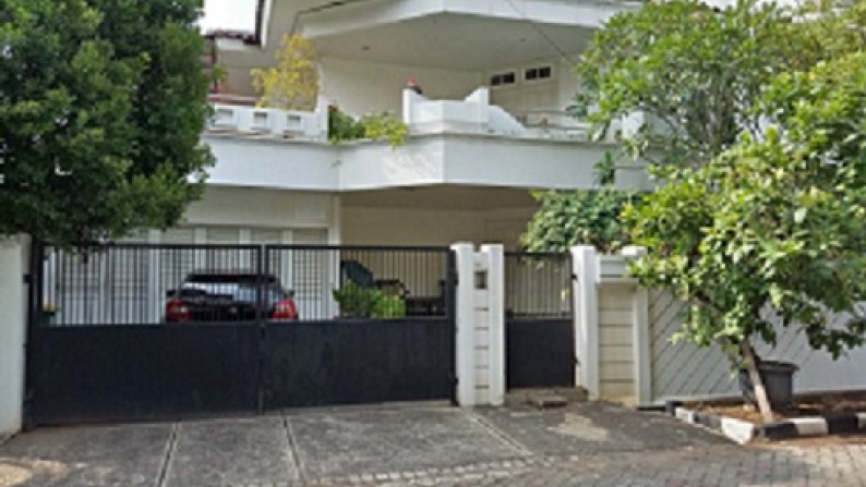 Dijual cepat rumah bagus di Green Garden, Jakarta Barat