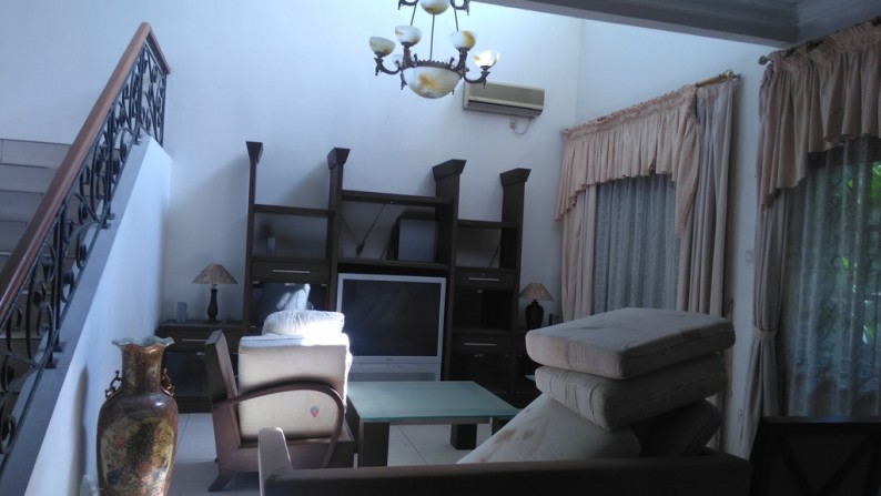 Di sewa rumah cantik furnish di kota wisata cibubur siap huni