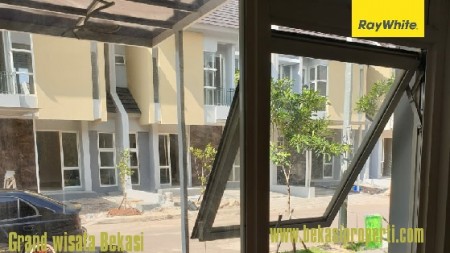 Rumah baru disewa murah 2lantai di grandwisata bekasi