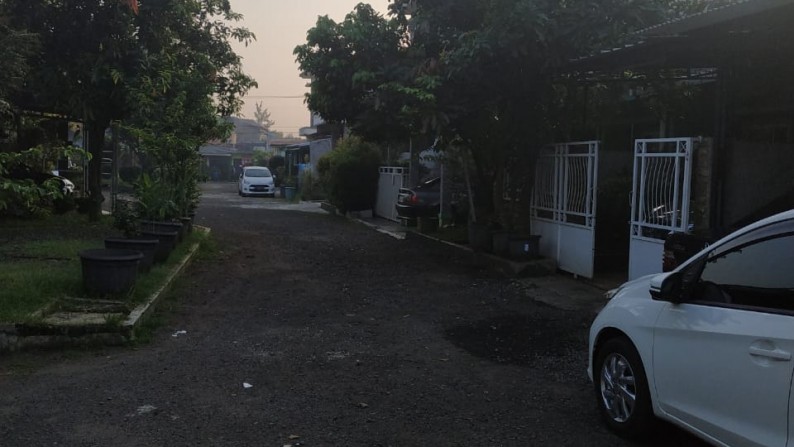 Rumah Dalam Cluster Lingkungan Nyaman