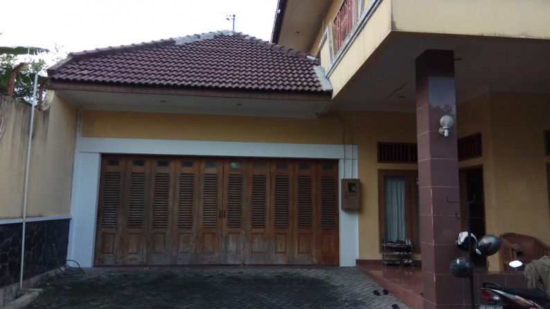 RUMAH TINGGAL CUKUP LUAS  UNTUK KELUARGA DI PANDEGA ASIH, DEPOK, SLEMAN