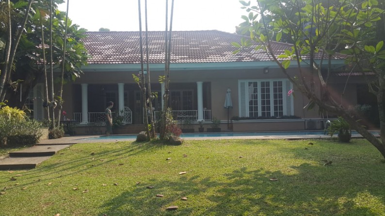 Dijual Rumah Bagus Di Jl Lembah Cirendeu