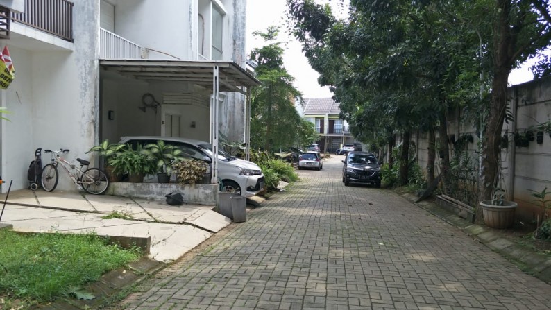 Rumah siap huni, nyaman, lokasi strategis @Mahagony Groove Ciater BSD