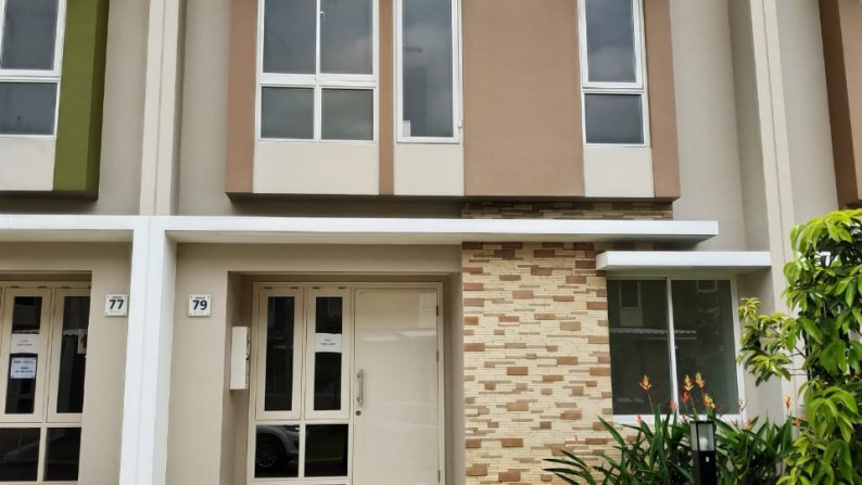  Rumah  2  lantai  Minimalis  di  Summarecon Serpong Cluster Thomson BSD Tangerang 