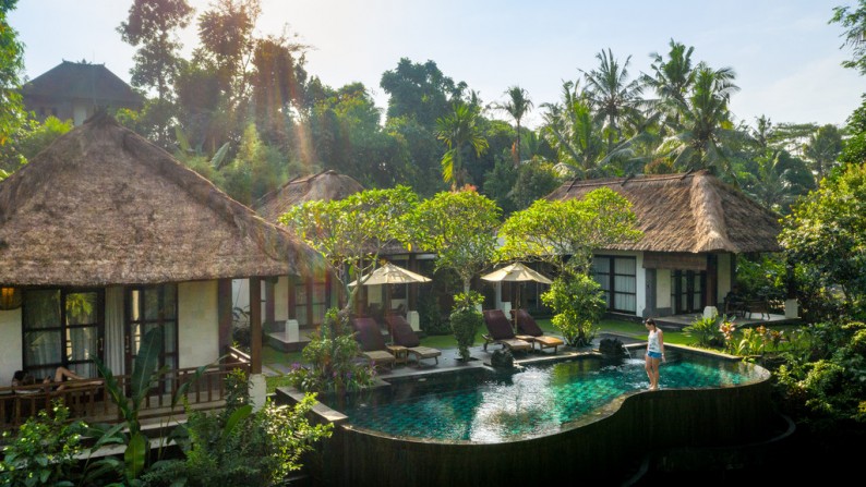 Amazing 3 Bedroom Villa on 1510 sq m of Freehold with Stunning Valley and Jungle Views 15 Minutes from Ubud Center