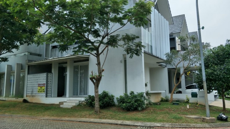 Disewakan Rumah Siap Huni, Hunian Nyaman dan Asri @Discovery Eola, Bintaro