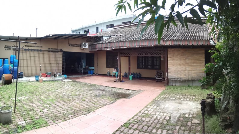 Dijual Rumah di Setia Mekar cocok untuk gudang, showroom, dll, Bekasi