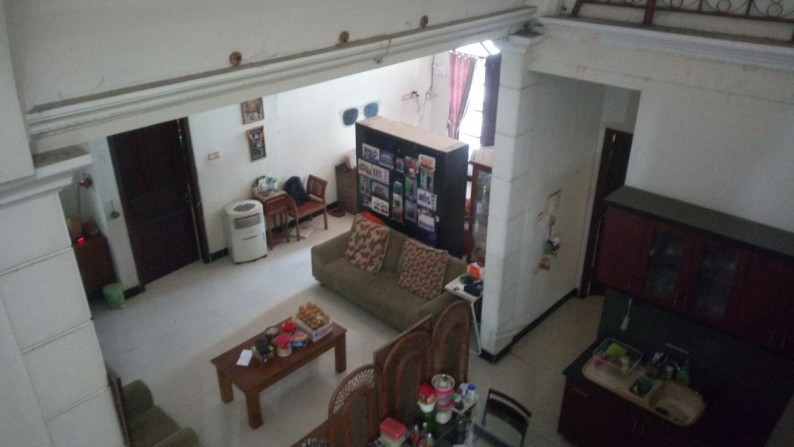 Dijual Rumah Bagus Di Jl Taman Lamongan, Sematang