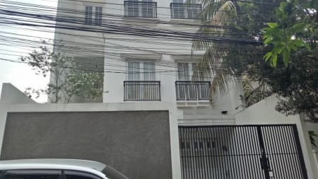 Rumah Cantik, Brand New  di Kemang Jakarta Selatan