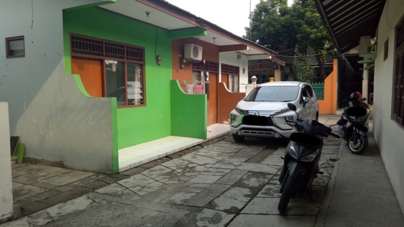 Rumah Dengan Kos-kosan + Kontrakan, Lokasi Srategis @Margonda, Depok