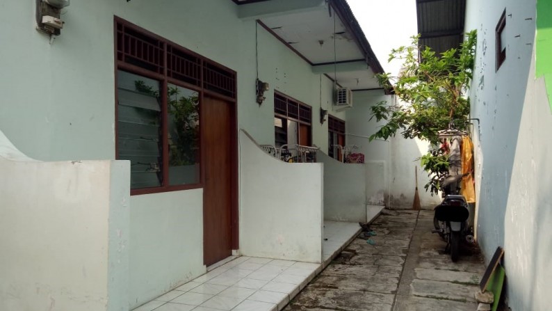 Rumah Dengan Kos-kosan + Kontrakan, Lokasi Srategis @Margonda, Depok