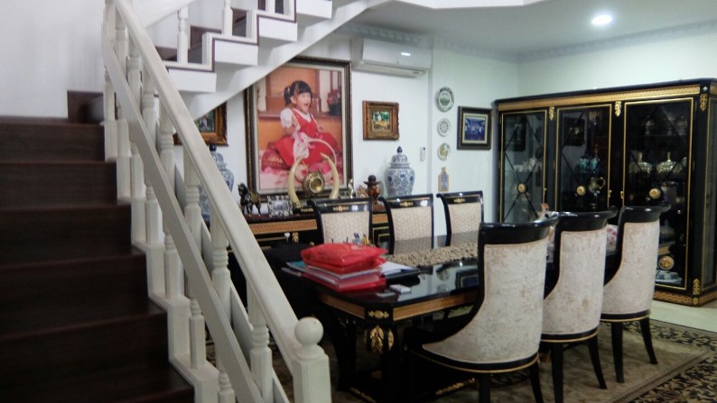 Dijual Rumah Siap Huni, Interior & Exterior Elegan, Hunian Nyaman dan Asri @Ragunan, Pasar Minggu