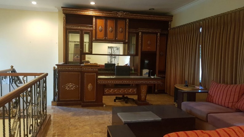 Dijual Rumah Tinggal 2 Lantai di Komplek Arya Graha Regency Cipamokolan Bandung