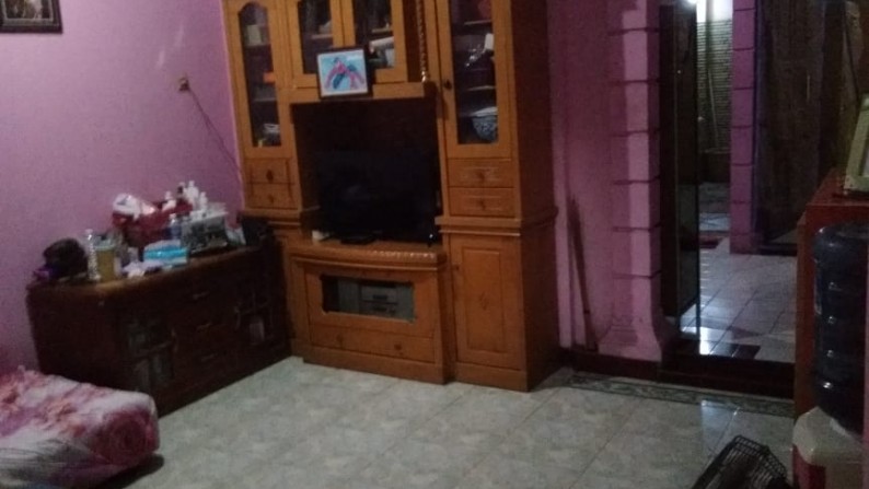 Dijual rumah di JL. Mahoni Raya Perum Karawaci Tangerang