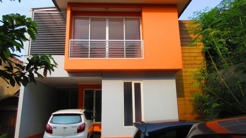 Dijual Rumah Bagus Di Griya Torina, Pondok Ranji Tangerang Selatan