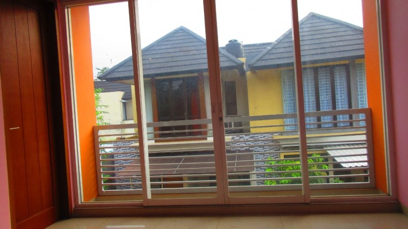 Dijual Rumah Bagus Di Griya Torina, Pondok Ranji Tangerang Selatan