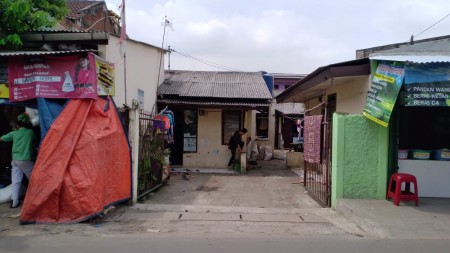 Dijual Kontrakan 8 Pintu Di Lengkong Gudang, Serpong