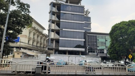 Dijual Gedung Di Jl Prof DR Soepomo, Tebet, Jakarta Selatan