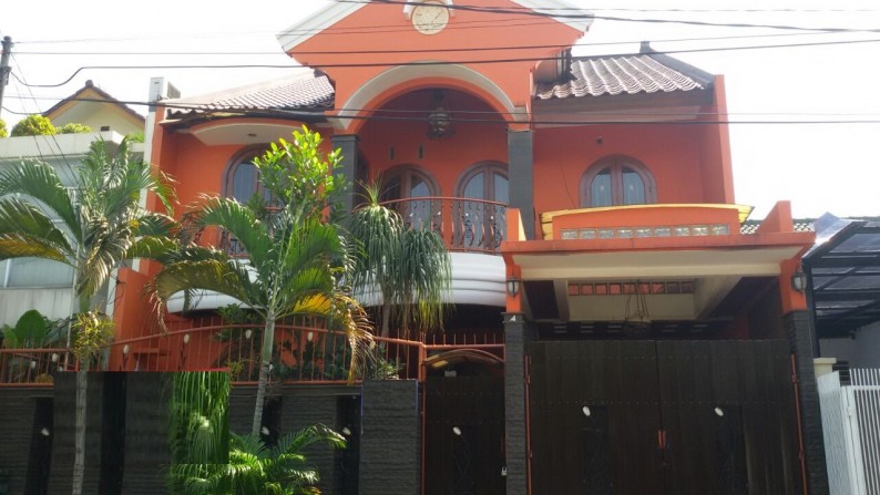 Rumah siap huni di Sektor 2 Bintaro Jaya