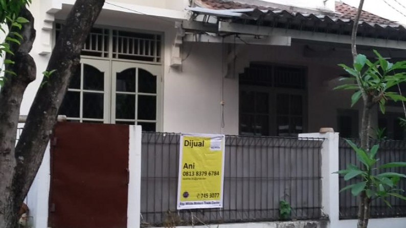 Rumah Dengan Lokasi Strategis dan Lingkungan Asri @Cimandiri 5, Bintaro