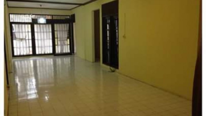 Rumah Dengan Hunian Nyaman, Asri, dan Lokasi Strategis @Jl. Kenari Bintaro