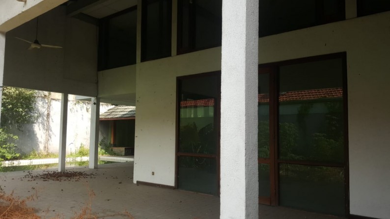 Rumah siap huni di Kebayoran Baru