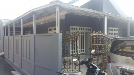 Rumah Asri 1 lantai , Harga nego di Rawamangun Jakarta Timur