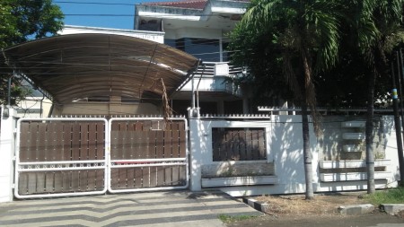 Rumah Ciamik jalan Untung Suropati