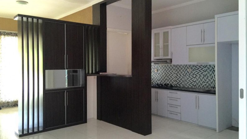 Disewakan Rumah Siap Huni, Hunian Nyaman dan Asri @Emerald View, Bintaro