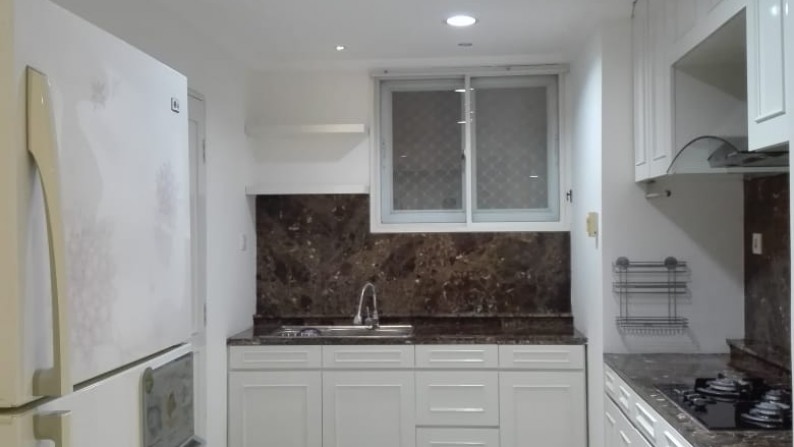 Apartemen Siap Huni, Hunian Nyaman dan Asri @Apartemen Green View, Jakarta Selatan