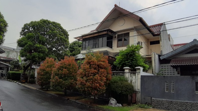 Rumah Siap Huni, Hunian Nyaman dan Asri @Pinang Perak, Pondok Indah