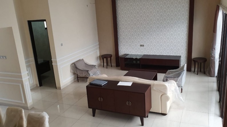 Rumah Siap Huni, Full Furnish, Hunian Nyaman dan Asri @Kebayoran Villas, Bintaro