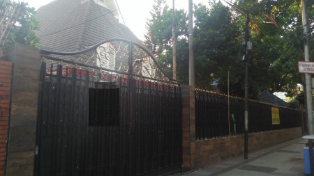 Rumah Raya Diponegoro Surabaya