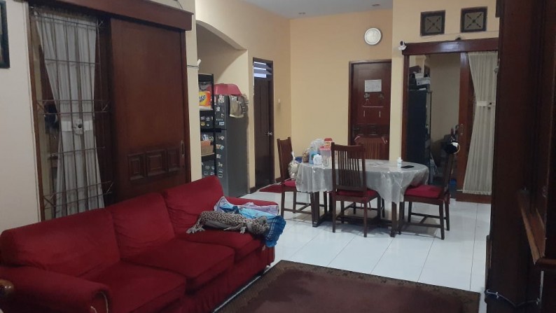 Rumah Dalam Komplek Terkenal Di Depok