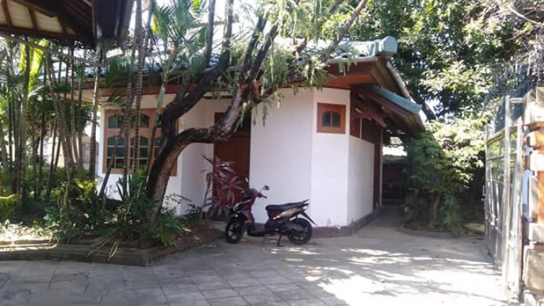 VILLA FOR SALE IN GREAT LOCATION DENPASAR