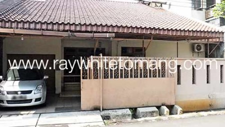 Rumah Tenang dalam komplek