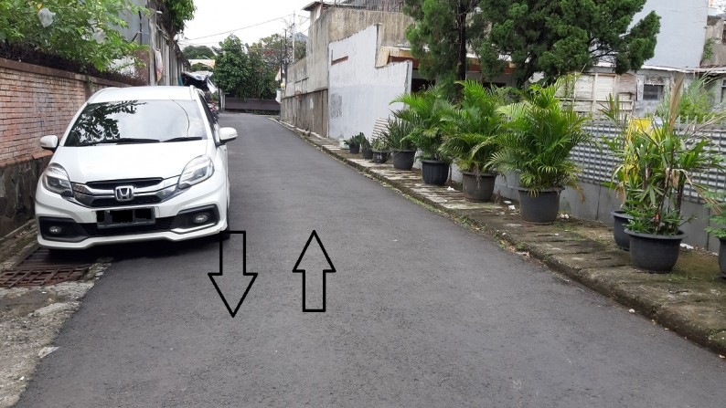 Kavling Tanah di Kebayoran Baru, Jakarta Selatan, Di Hoek, SHM, Luas Tanah 595 m2