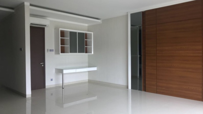 Rumah Siap Huni, Lokasi Strategis, Hunian Nyaman dan Asri @Kebayoran Villas Bintaro